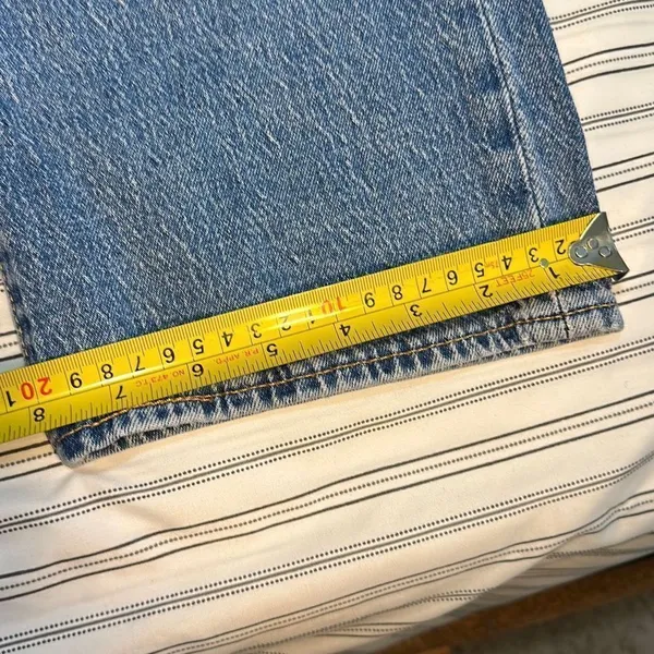 LEVIS 501/93 Button Fly Denim Waist: 34, Inseam: 27 inches - Image 7