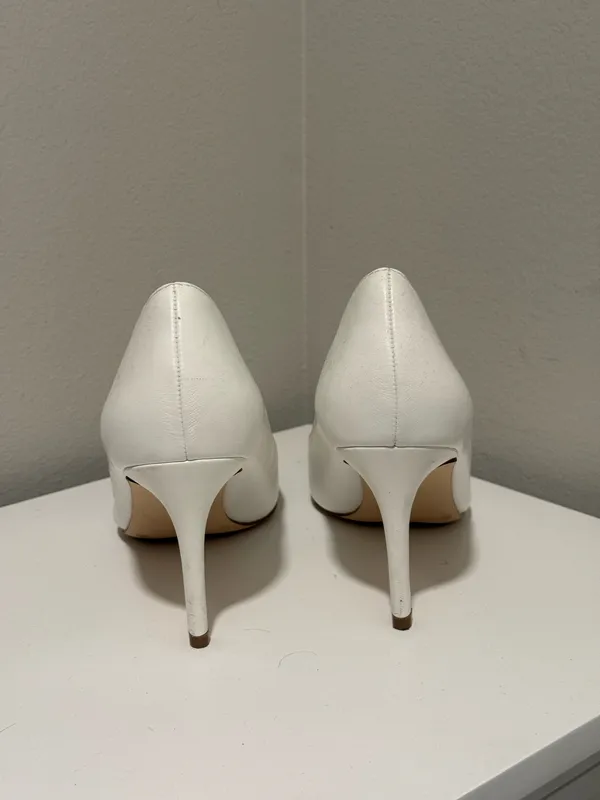Justfab white pumps - Image 3