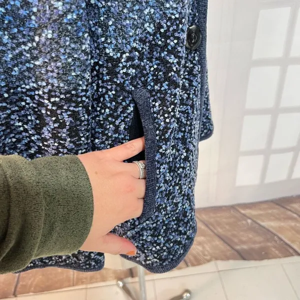 🔥5/$25 sale🔥 Orvis Blue Button Down Long Sleeve Cardigan Sweater Size Large - Image 4
