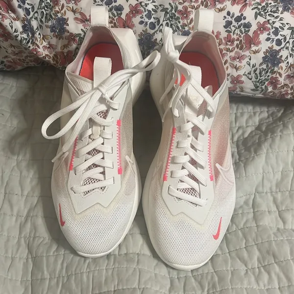 Nike Womens  Vista Lite white size 6 - Image 2