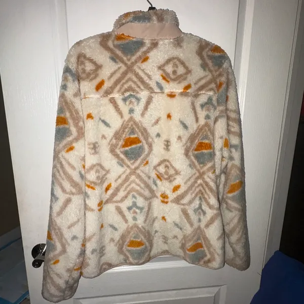 Gerry Women's Aztec/Southwestern High-Pile Sherpa Fleece Jacket. - Image 5