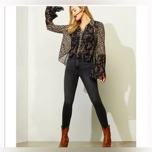 NWT Free People Serena Floral Bell Sleeve Printed Blouse size small black boho - Image 2