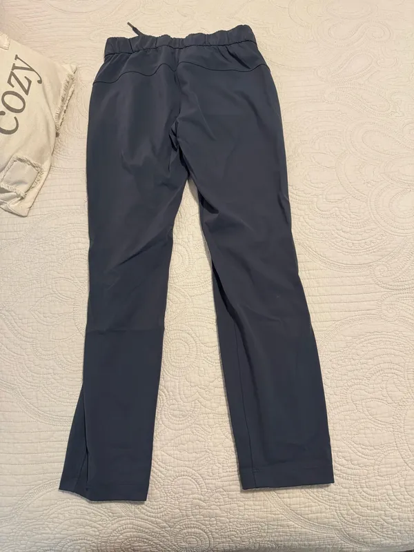 Lululemon cropped pants  - Image 4
