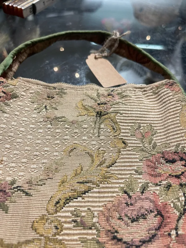 Antique/Vintage Floral Tapestry/Carpet Bag Material Hand Bag in Beige and Pink - Image 3