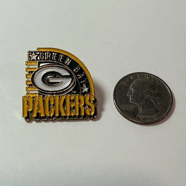 Green Bay Packers Vintage Enamel Lapel Pin | Peter David Inc. | 1994 - Image 2