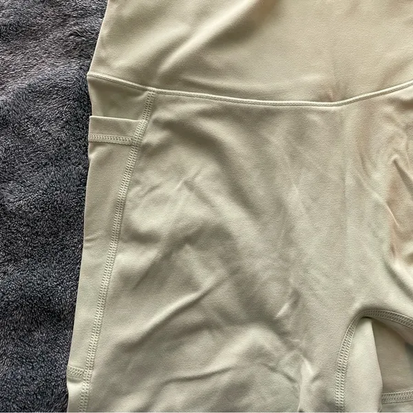 Women's‎ High-Waisted Green Biker Shorts size medium - Image 4