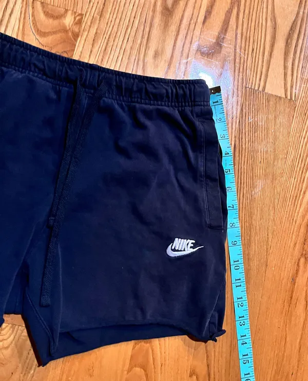 Nike Shorts-medium - Image 6