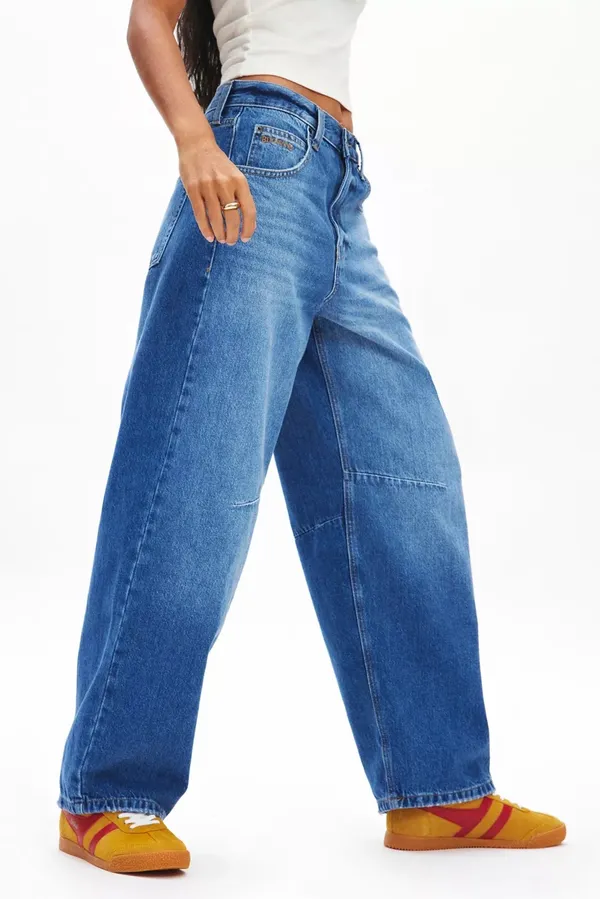 LOW PRICE! Urban Outfitters BDG Barrel Jeans - Image 2
