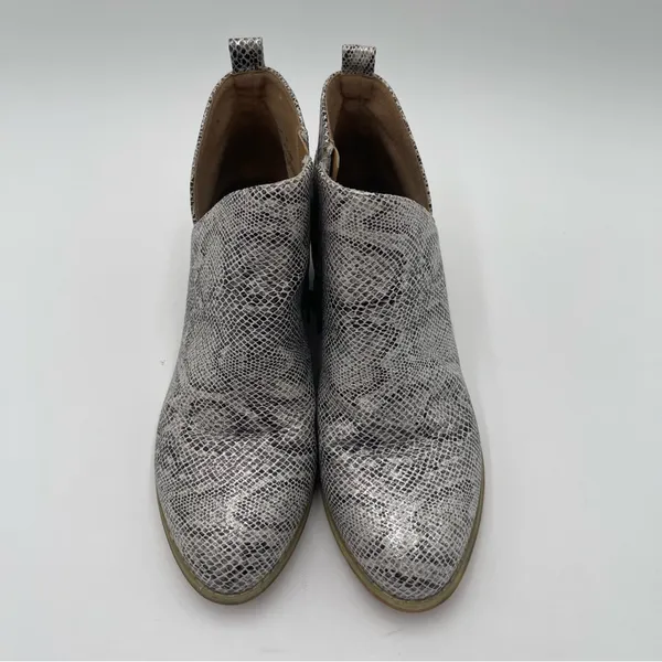 Boutique By Corkys Ankle Booties Women Size 9 Animal Print Shoes Side Zip Heel - Image 6