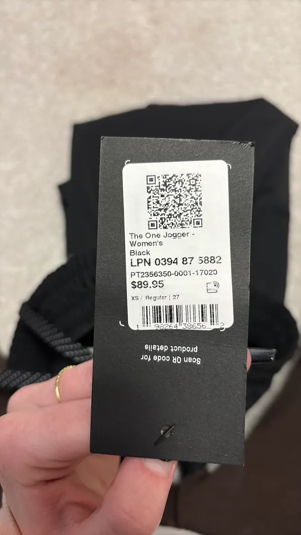 Fabletics, black joggers - Image 4