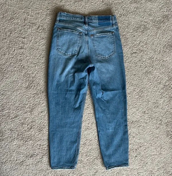 High-Rise Mom Abercrombie Jeans - Image 7