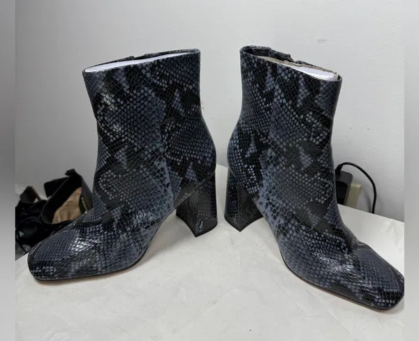 Sam Edelman Codie Bootie in Marina Blue Snakeskin Sz 9 - Image 10