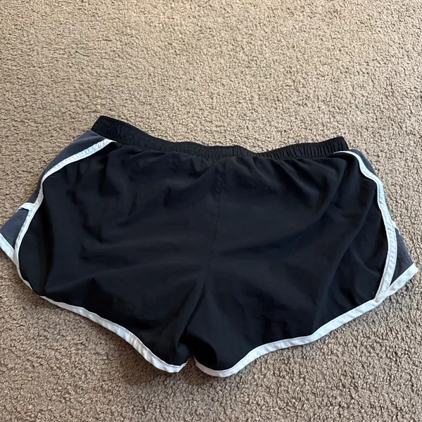 Old Navy Shorts - Image 2