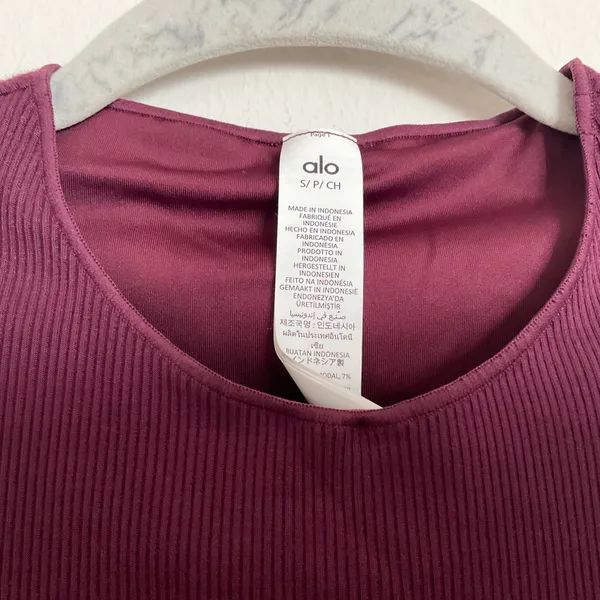 Alo Yoga Ribbed En Pointe Tank Burgundy S - Image 3