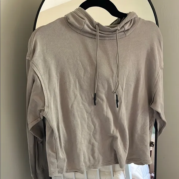 Joylab tan long sleeve - Image 2