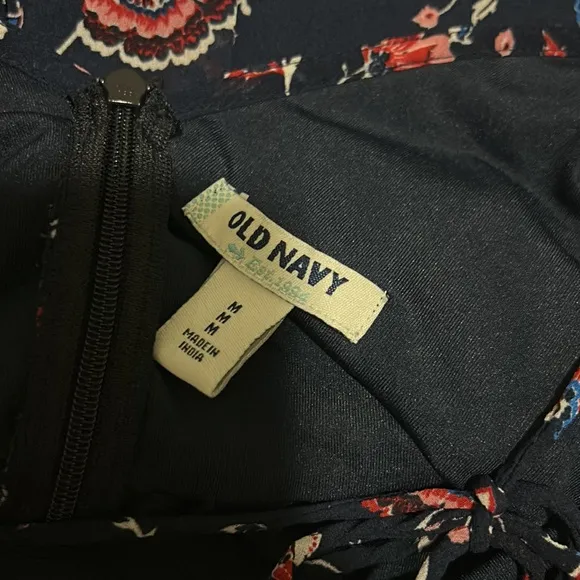 5/$30 🎈 Old navy women’s medium‎ babydoll floral dress - Image 6