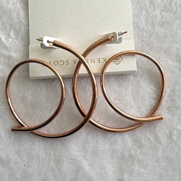 Kendra Scott Myles Twisted Rose Gold Hoop Earrings - Image 2