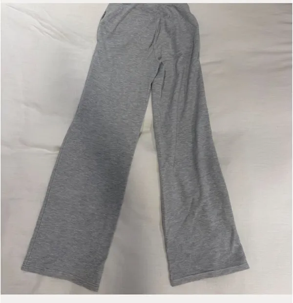 TNA aritzia waffle knit pants light grey - Image 3