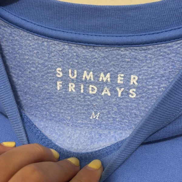 Summer Fridays Blue Pullover Size Medium Sweatshirt - Image 3