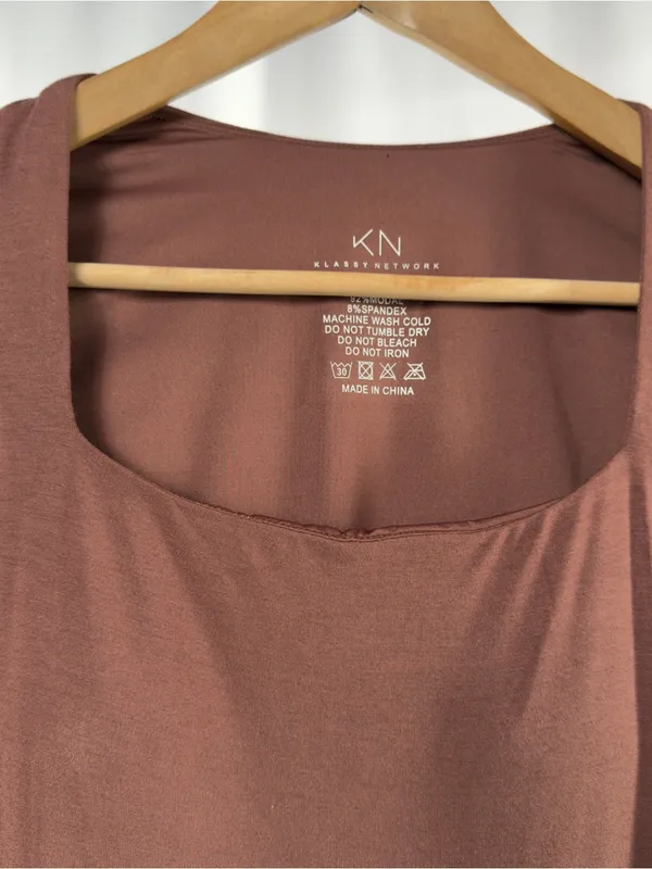 Klassy Network Long Sleeve Square Neck Bodycon‎ Midi Dress in Brown Size Small - Image 4