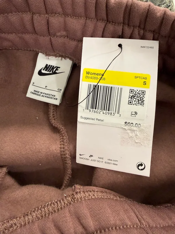 Pink Nike sweatpants with black logo - Image 6