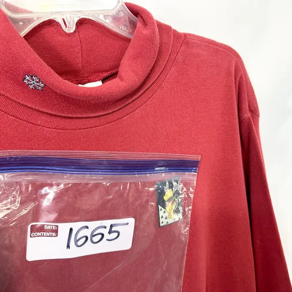 VTG Disney Store Winnie the Pooh‎ XXL Top Christmas Holiday Red Turtleneck 1665 - Image 7