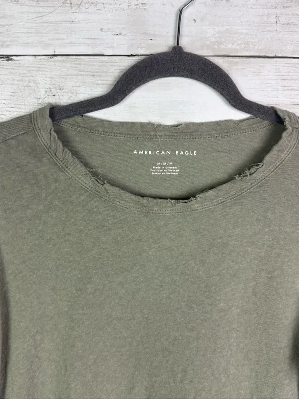 American Eagle Outfitters Women's Olive Green Short Sleeve Tee Size Medium - Image 2