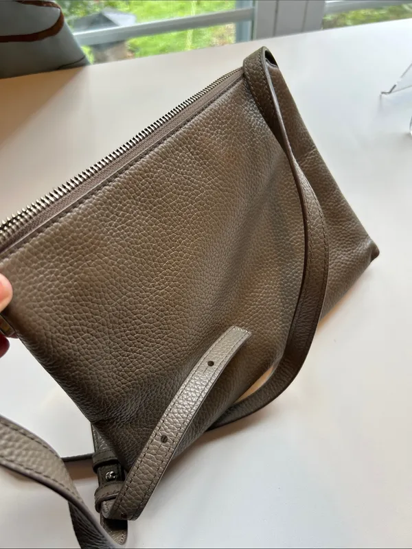 Marc Jacobs Leather square double compartment crossbody tan minimalist - Image 6