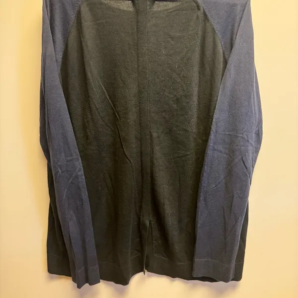 Banana Republic Deep and black Blue Knit Top‎ - Image 4