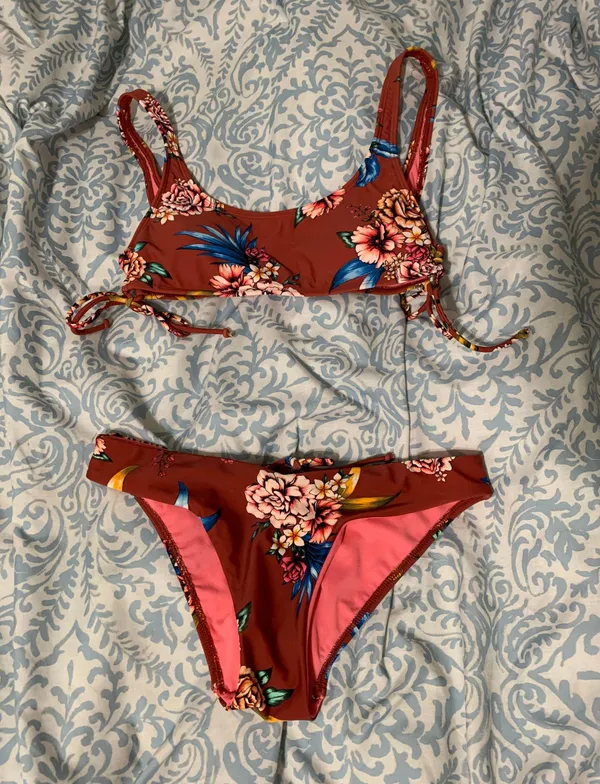 Bikini Multiple - Image 2