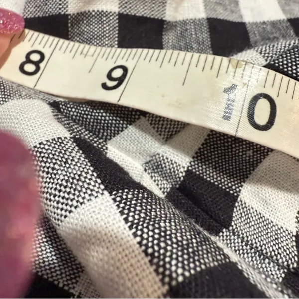 J. Crew Black-and-White Gingham linen Scallop-Hem Shorts - Image 8