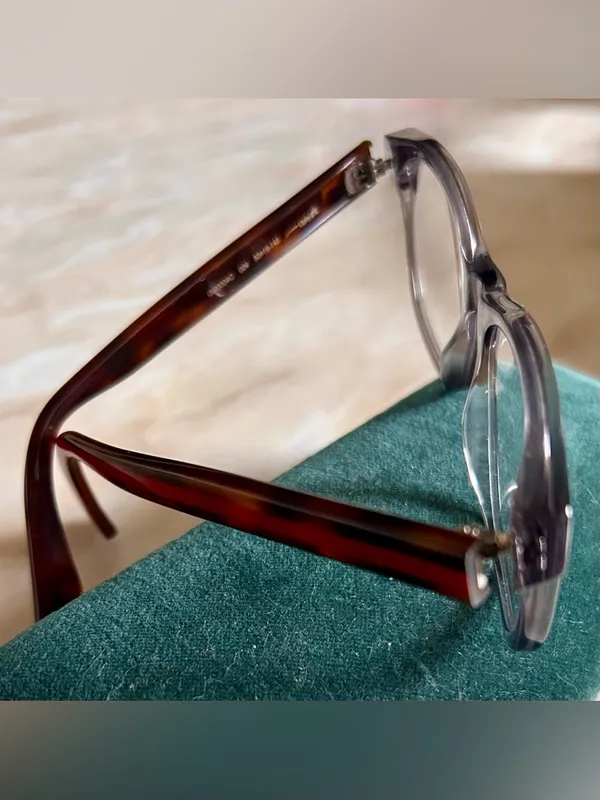 Gucci GG0040 004‎ Transparent Light Grey Plastic Square Eyeglasses w/Case - Image 8