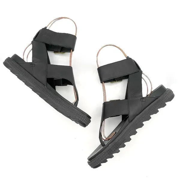 Sorel Roaming T-Strap Buckle Sandals Size 5.5 Black Leather Strappy Rugged Sole - Image 10