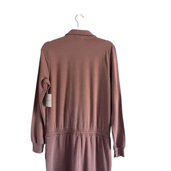NWT Beyond Yoga Ski Weekend Jumpsuit Mauve Sz Small - Image 9