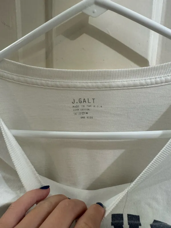 Brandy Melville Long Sleeve Cropped - Image 4