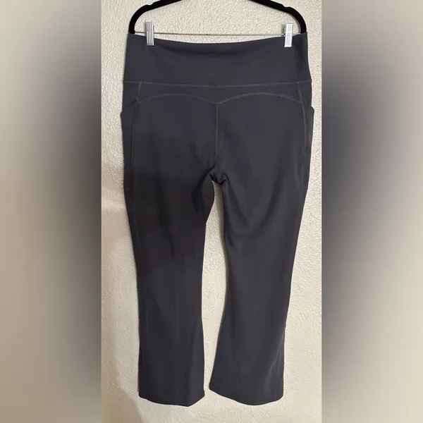 Yitty PureLuxe Everyday Kick Flare leggings size 2X with pockets grey color - Image 7