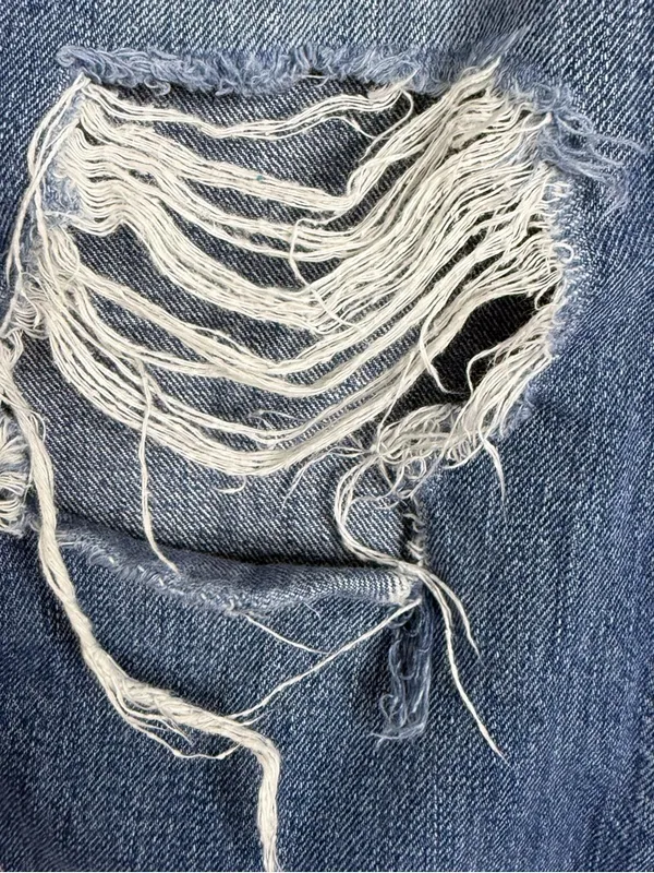 Levi’s 501 CT Jeans Size 28 Distressed Raw Hem Cropped Tapered Denim - Image 3