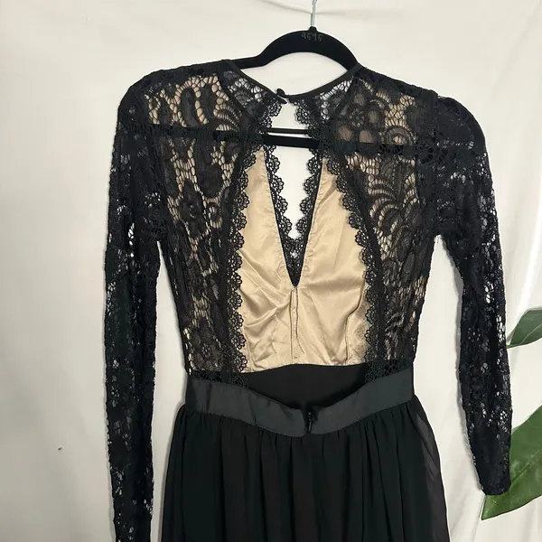 Fame and Partners Geo Heartline Lace Panel Long Sleeve Maxi Dress Black Size 2 - Image 7