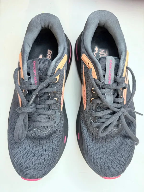 Brooks Ghost Max Womens 7.5 B Black Papaya Raspberry Running Shoes - Image 9