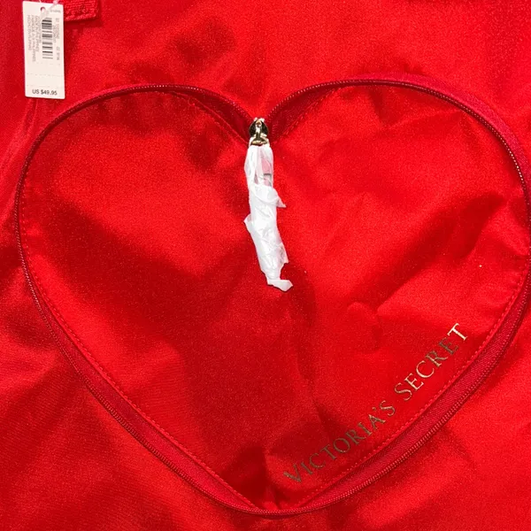 Victoria's Secret Packable Heart Tote (58) - Image 2