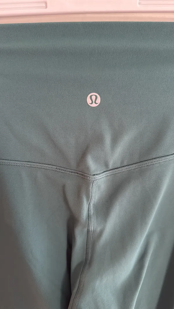 Lululemon Size 6 Align HR 25” Leggings - Image 5