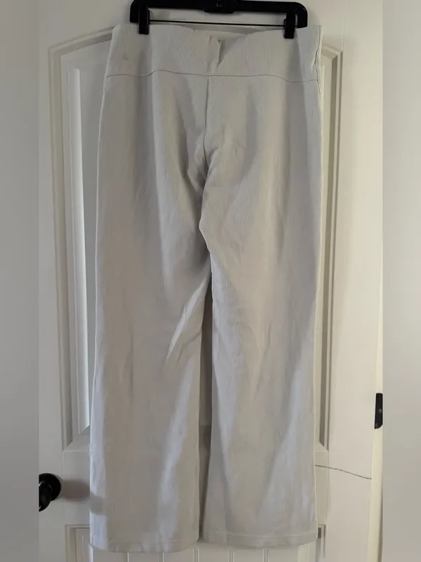 Lululemon Ribbed Softstreme Zip Leg Flared Pant in Bone NWOT - Image 8