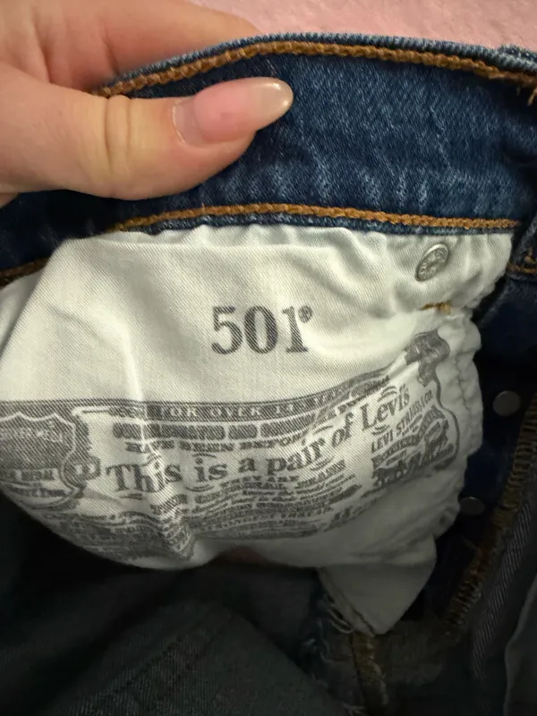 Levi’s Shorts 501 - Image 3