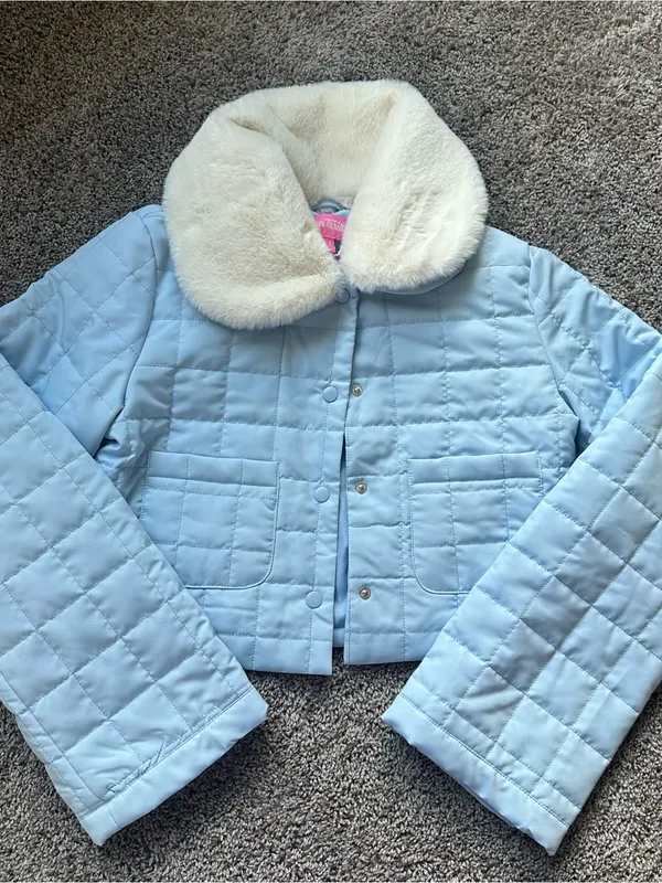 Sugar Thrillz Light Blue Quilted Puffer Jacket with Cream Faux Fur Collar - Image 2