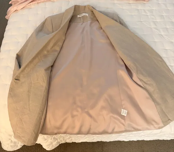 Amanda Uprichard linen blazer in size M - worn once! - Image 3