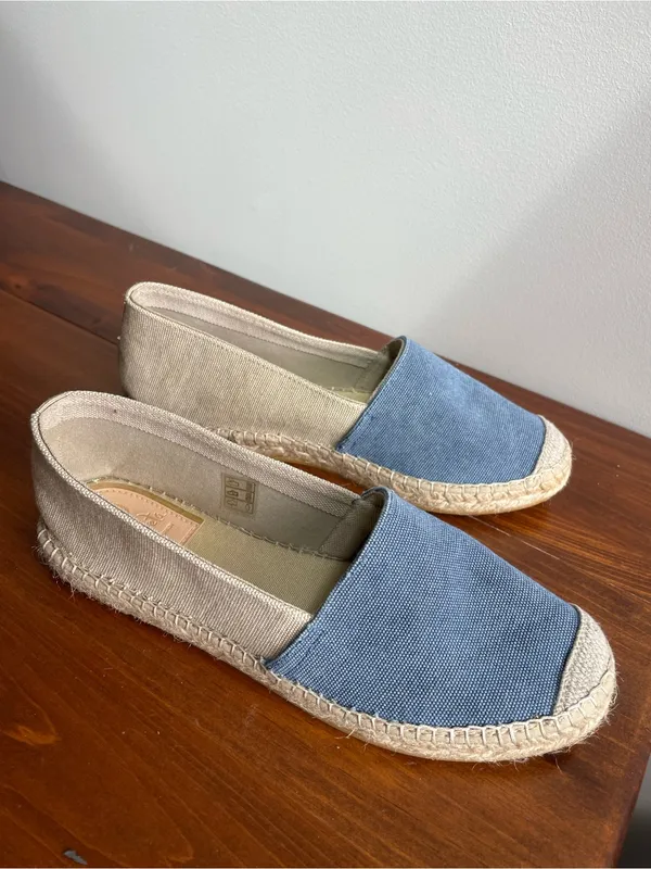 Casual Two-Tone Blue and Beige Espadrille Flats - Image 4