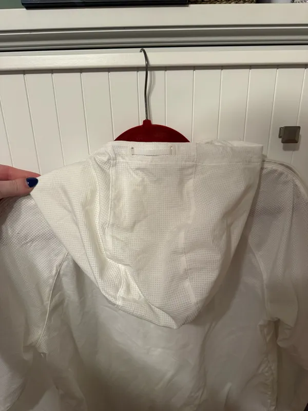 Lululemon White Windbreaker Jacket - Image 6