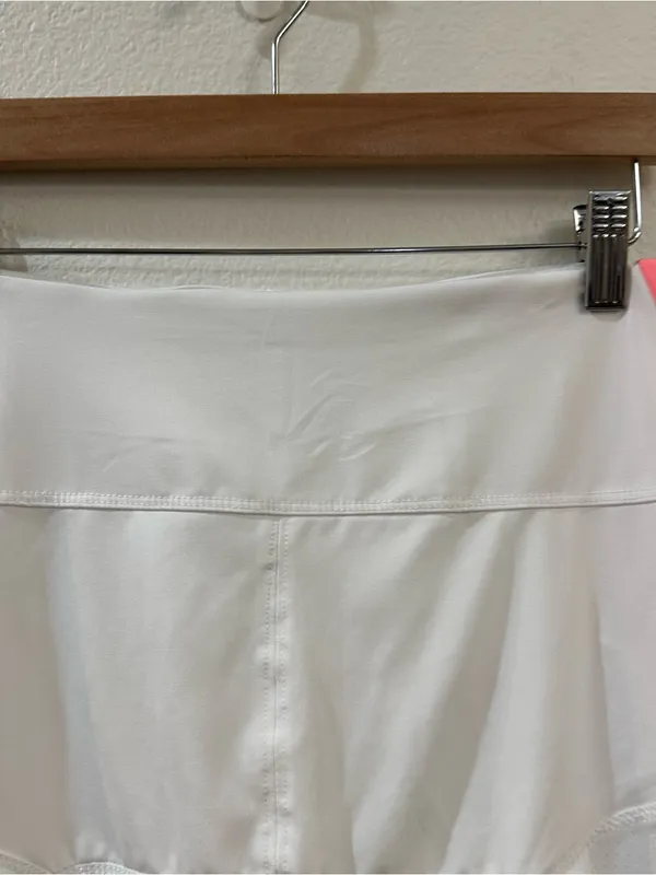 LUCKY IN LOVE Sunset Spin Petal Skirt Skort‎ White Size Small - Image 5