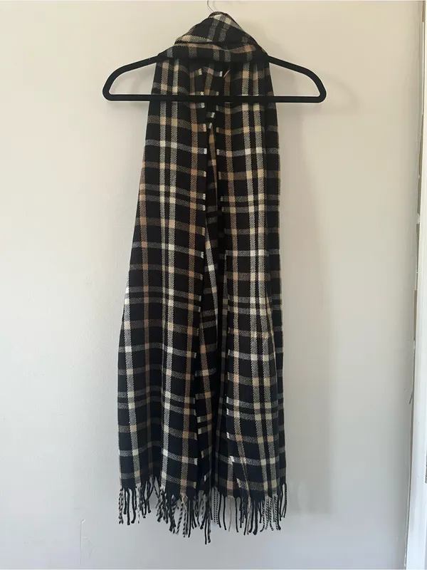 J Crew Plaid Blanket Scarf Black Tan Fringe Oversized Winter Wrap Preppy - Image 4