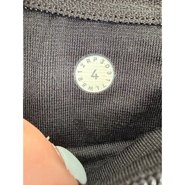 Lululemon Circuit Breaker Skirt II (Regular) (13") size 4 - Image 5